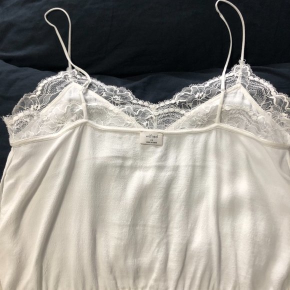 2 for 40$ - Wilfred White Tank Top - Picture 10 of 10